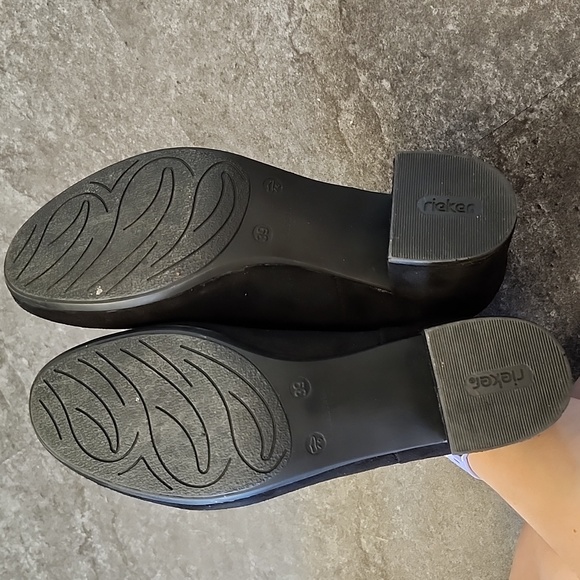 Rieker size 39 black suede slip on ankle bootie stretch panel sides - Picture 3 of 6